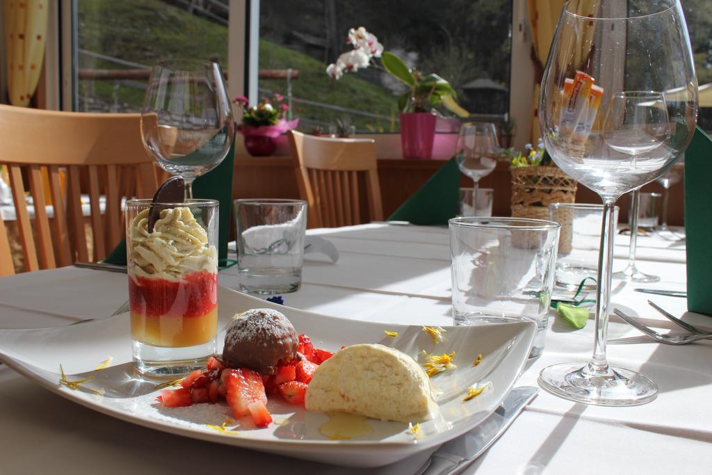 Berggasthof Pension Pfitscher Unsere Liebe Frau im Walde Exterior photo